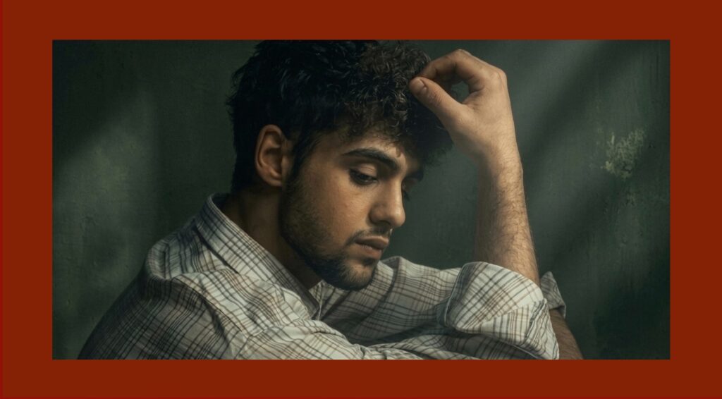 Խաչ Գրիգորյան/Ժամանակը` գունավոր գուլպաներով